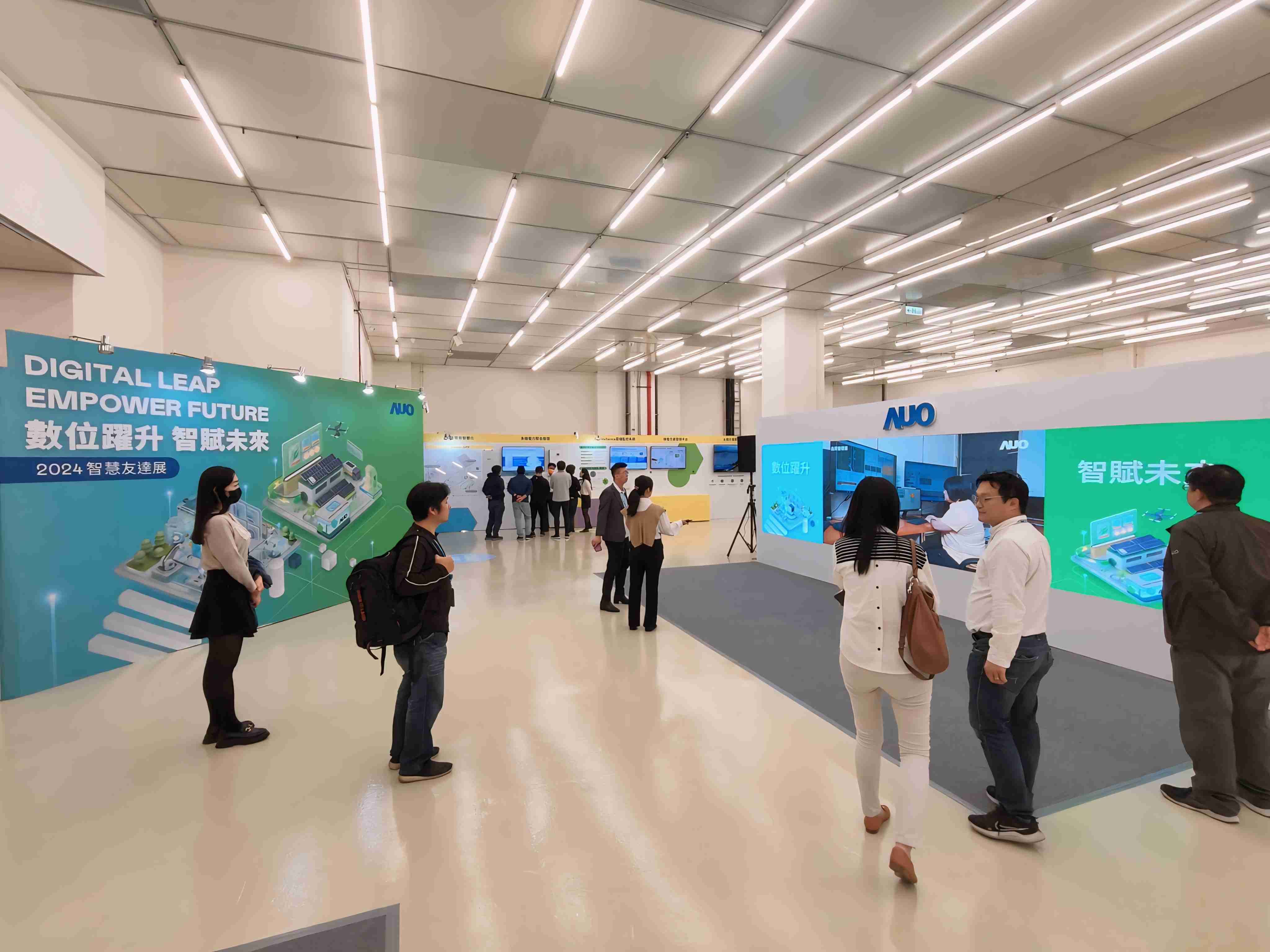 2024智能888.BY集团电子游戏展邀集生态圈伙伴共同参展，，，，从数字应用、、、净零减碳到能源发展，，创造全方位永续商机，，，，携手生态圈伙伴迈向永续未来